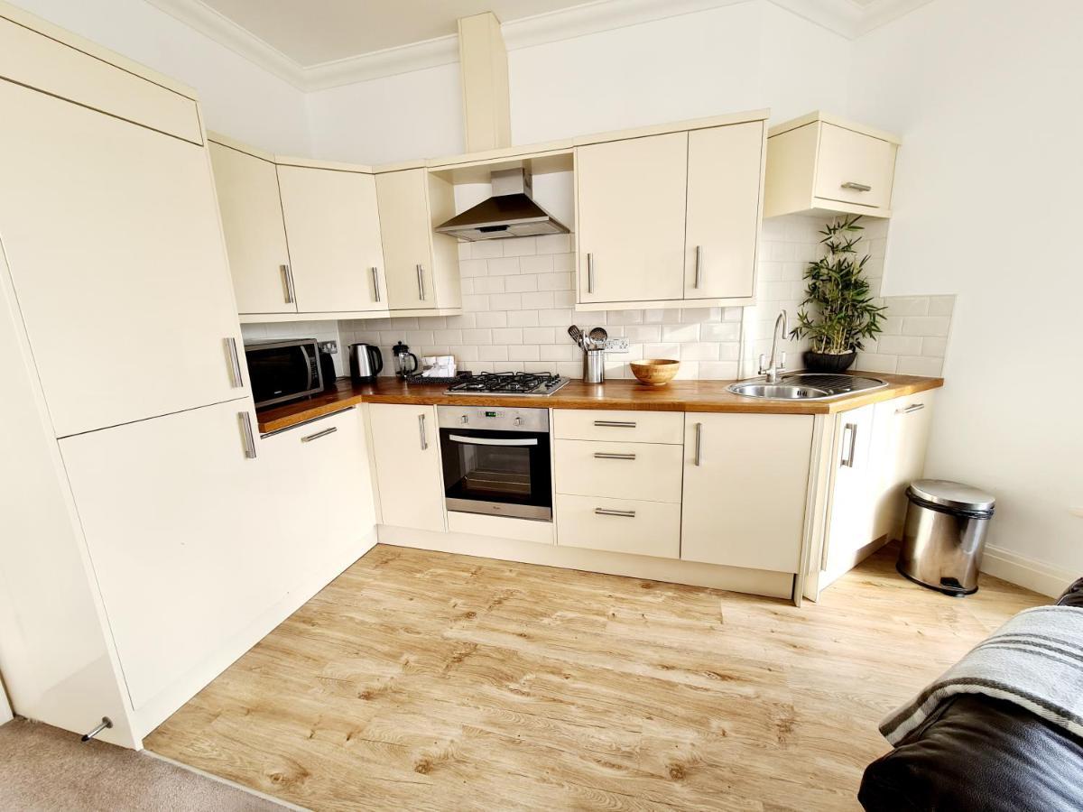 Vitamin Sea - Beachfront Apartment - Sleeps 4 램즈게이트 외부 사진